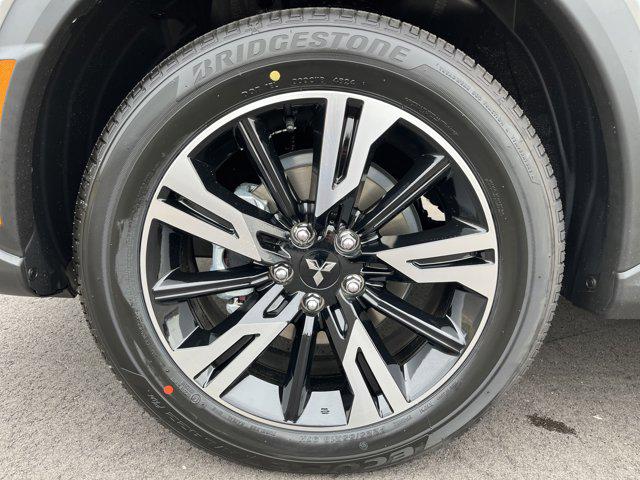 2025 Mitsubishi Eclipse Cross SE photo 4