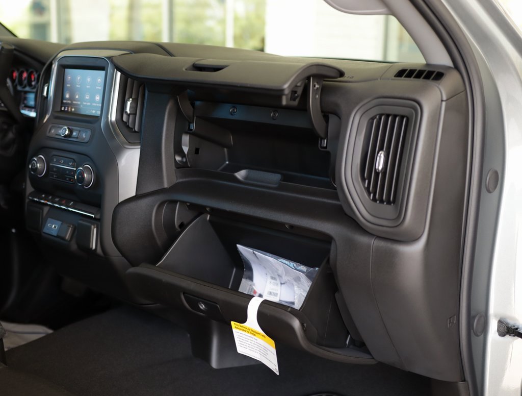 2026 Chevrolet Silverado 1500 Custom photo 30
