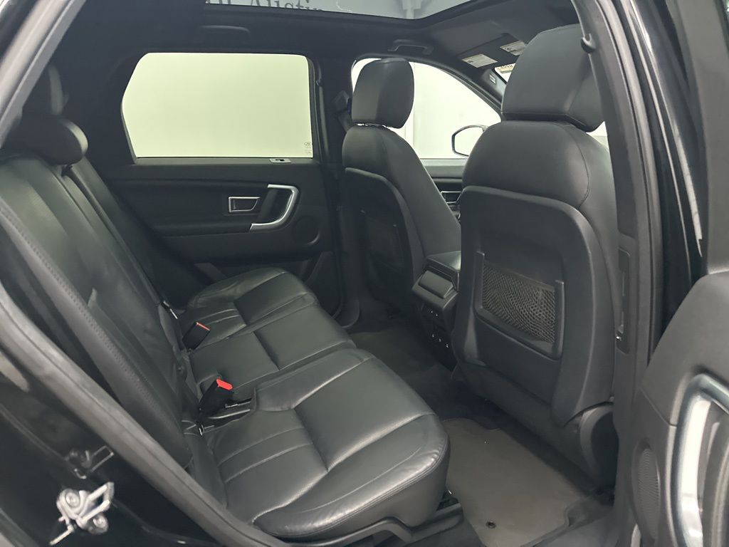 2016 Land Rover Discovery Sport HSE photo 20