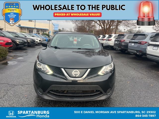 2019 Nissan Rogue Sport S photo 2