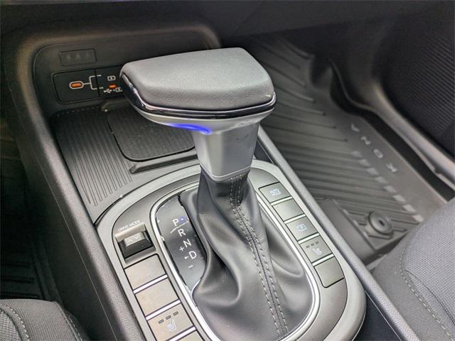 2026 Hyundai Kona SEL photo 7