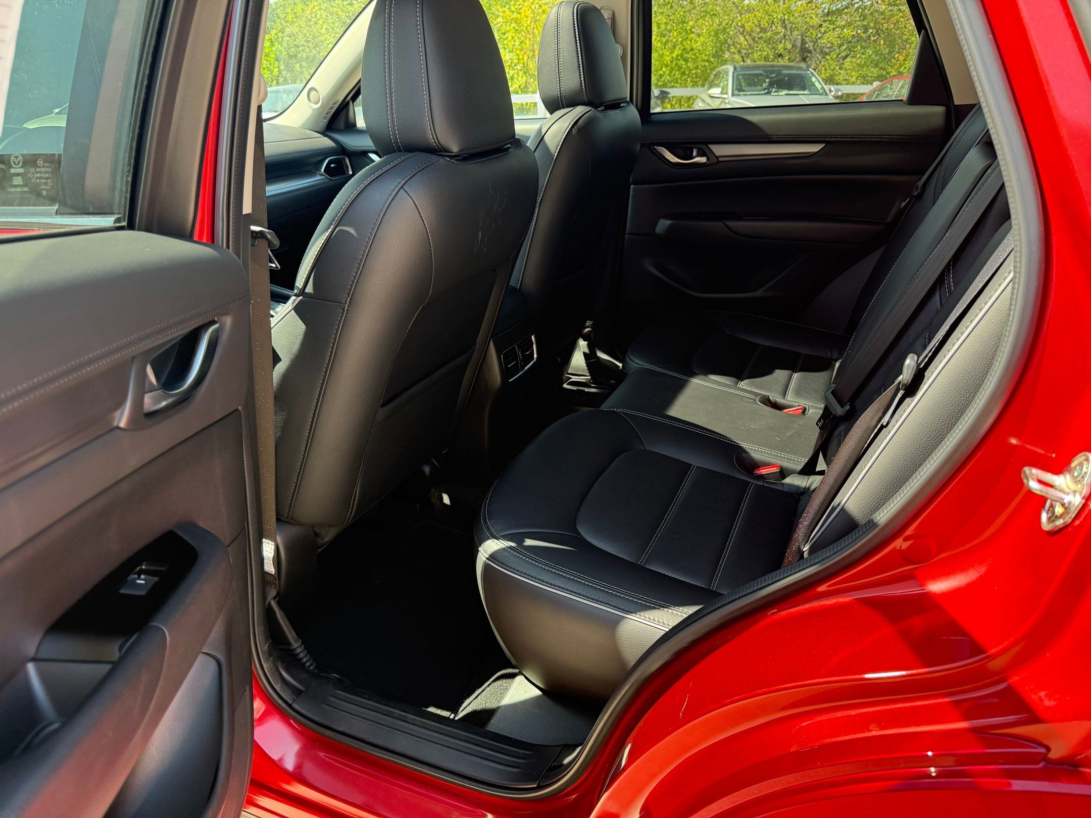 2025 Mazda CX-5 2.5 S Preferred photo 11