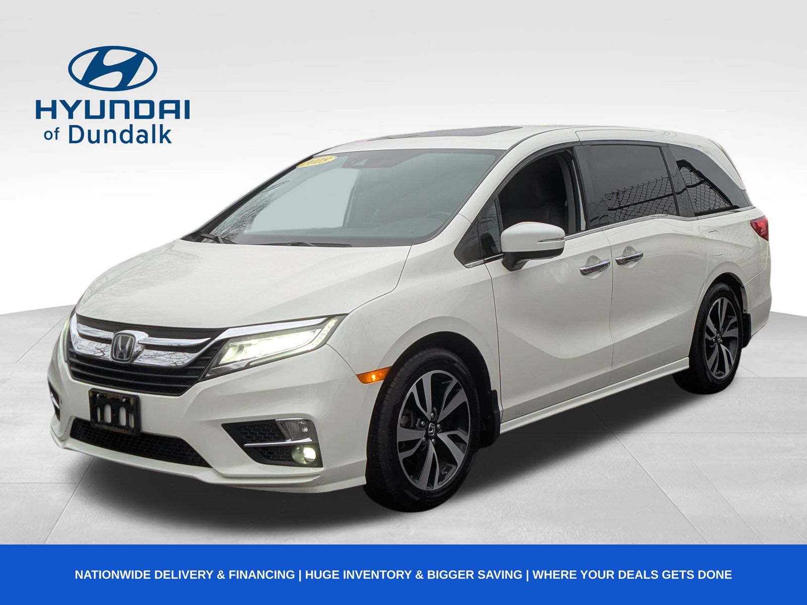 2018 Honda Odyssey Elite's photo