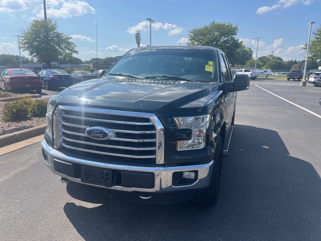 2015 Ford F-150 XLT photo 14