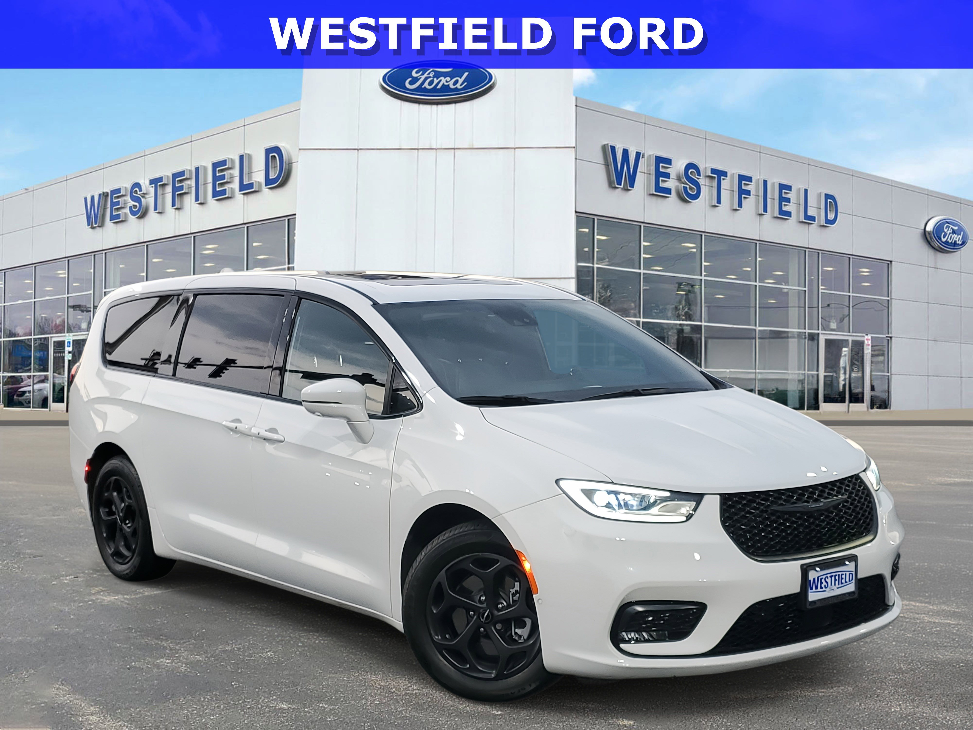 2022 Chrysler Pacifica Limited Hybrid photo 2