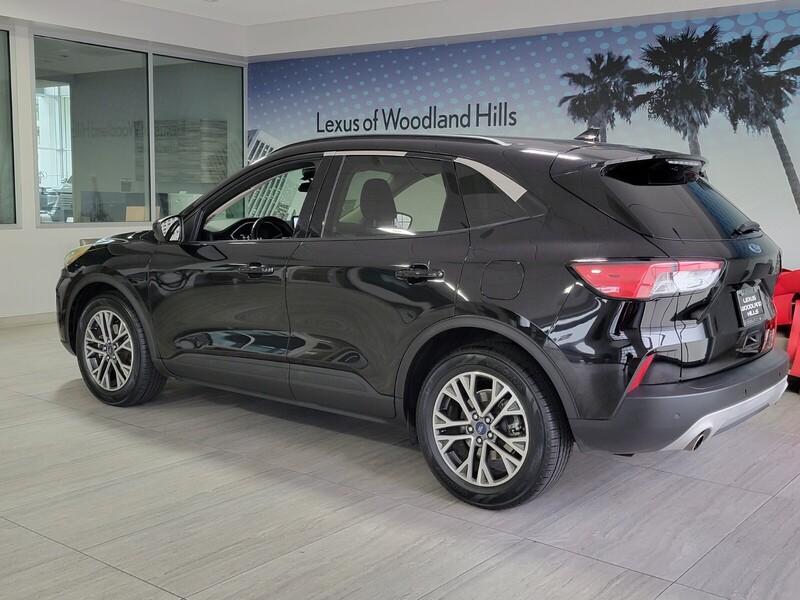 2020 Ford Escape SEL photo 3