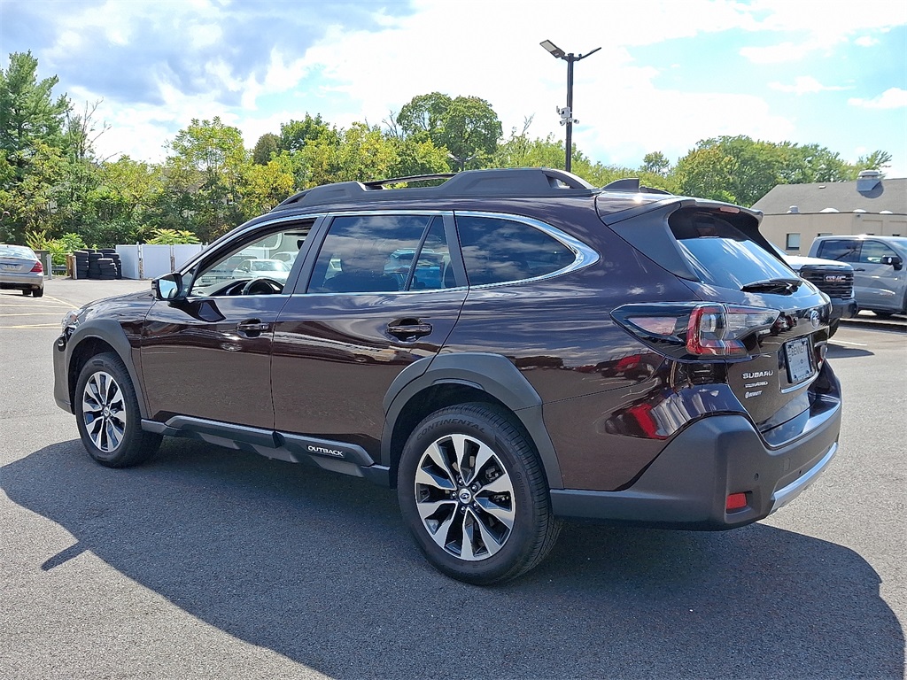 2023 Subaru Outback Limited photo 4