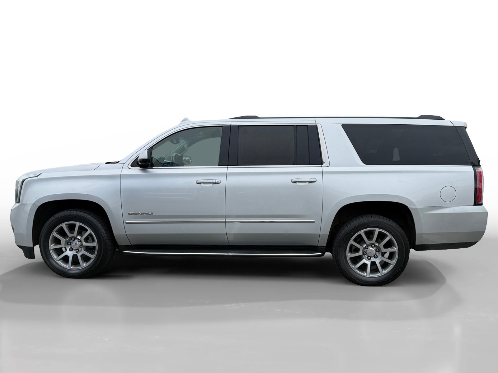 2019 Gmc Yukon XL Denali photo 2
