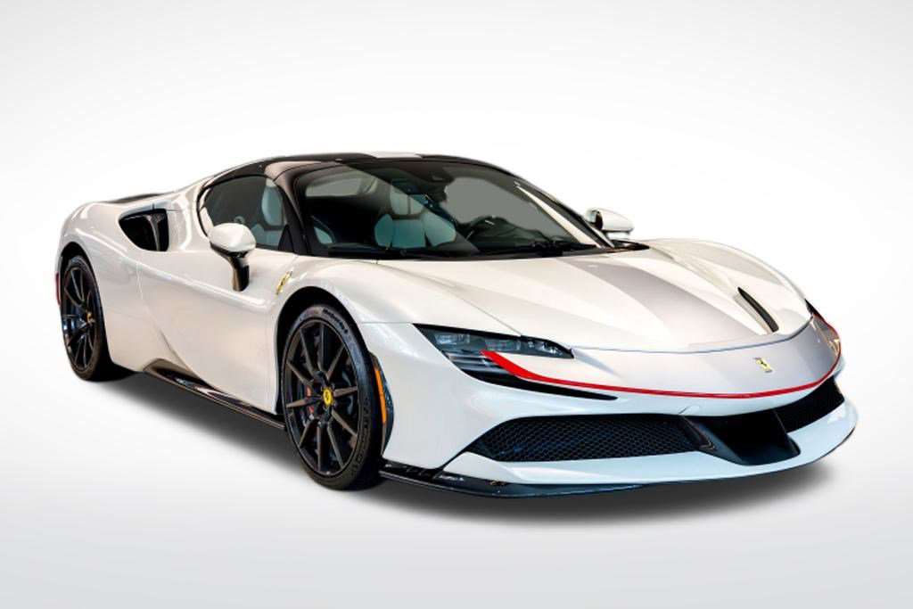 2025 Ferrari SF90 Spider photo 7