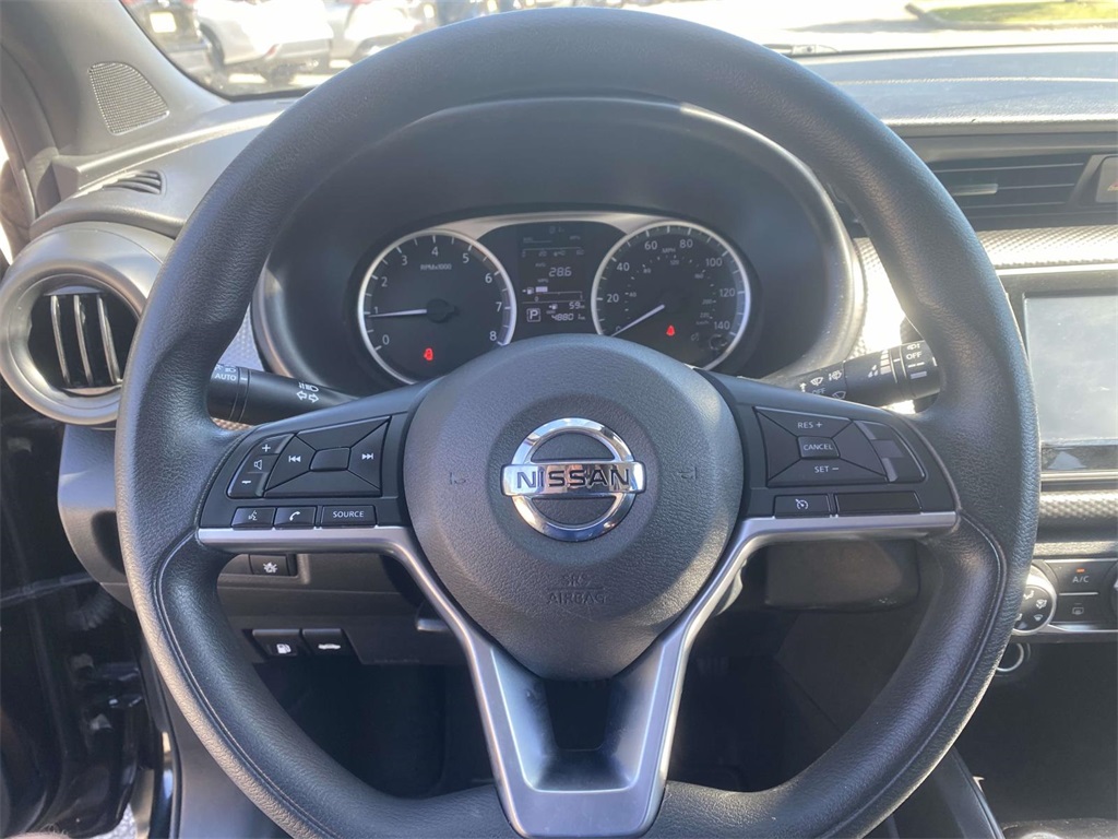 2020 Nissan Kicks S photo 27