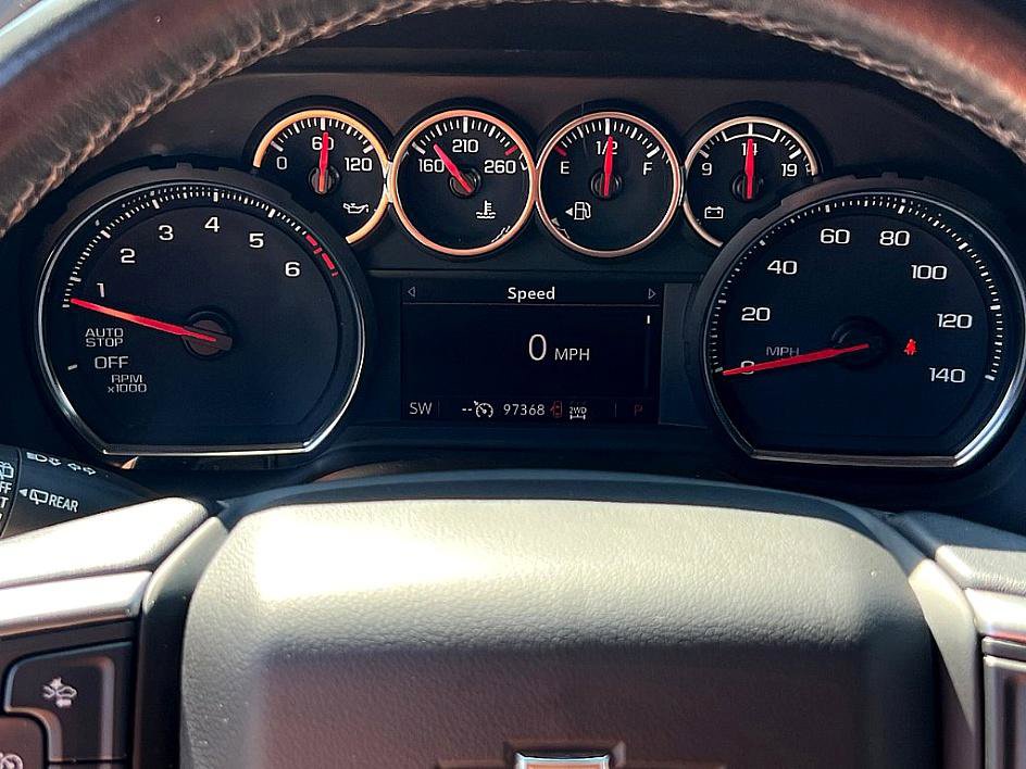 2021 Chevrolet Suburban LT photo 10