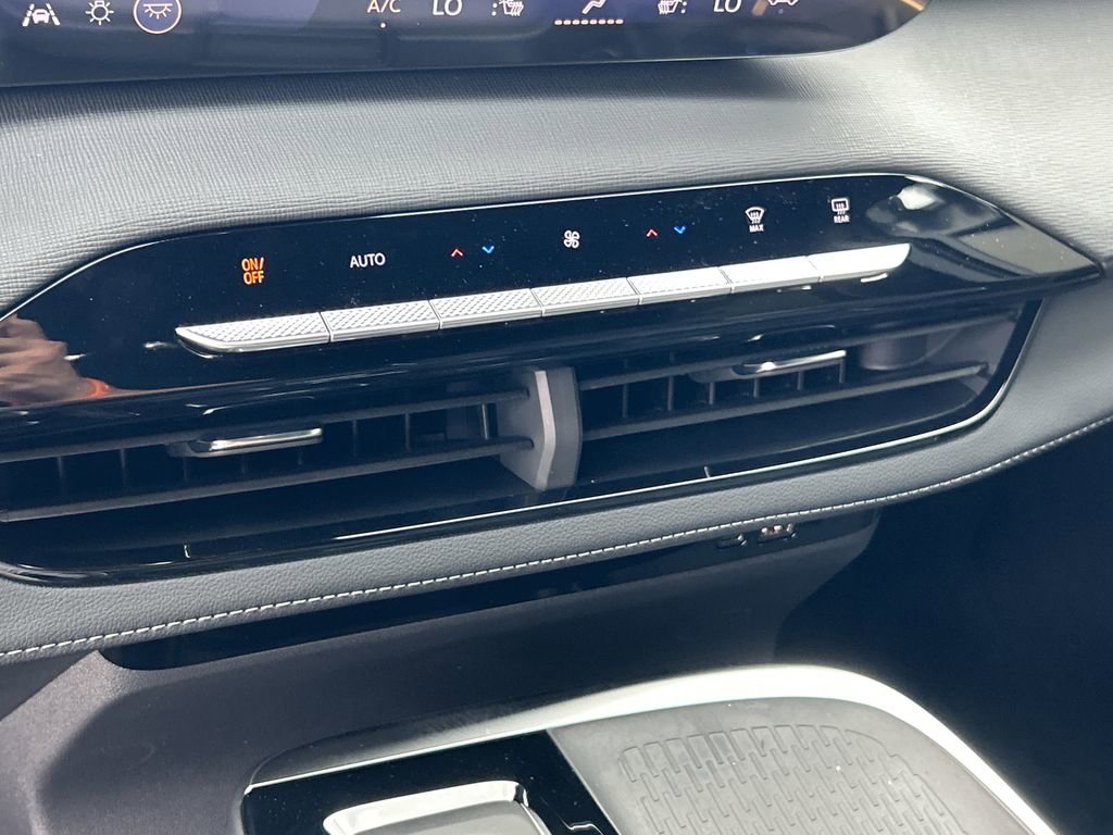 2026 Buick Enclave Sport Touring photo 24