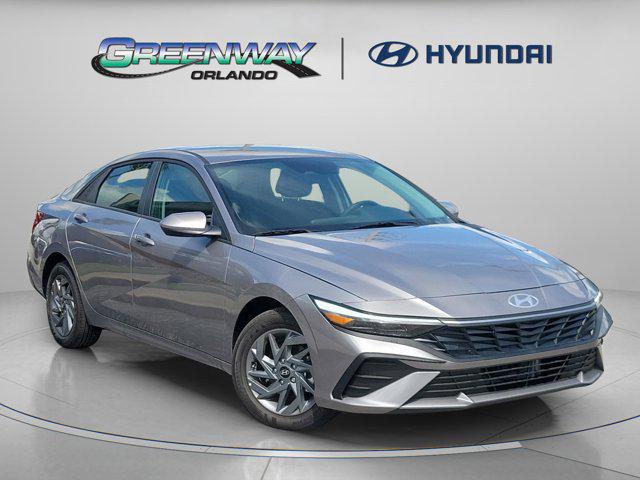 2025 Hyundai Elantra Blue's photo