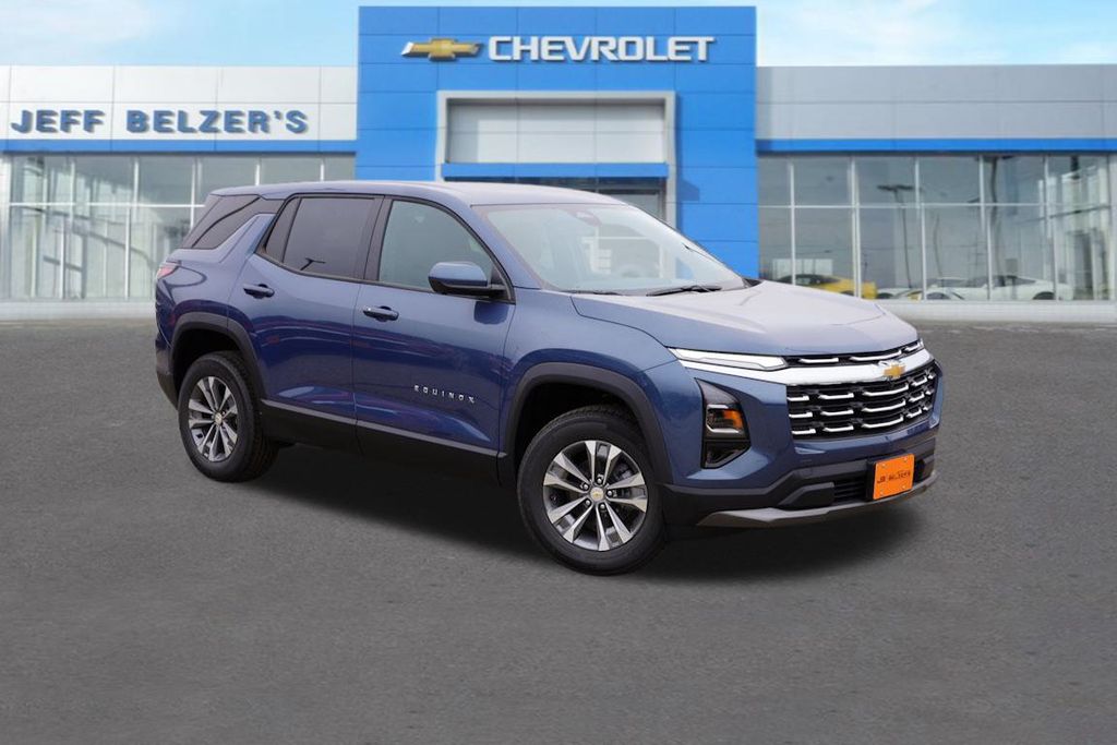 2026 Chevrolet Equinox LT's photo