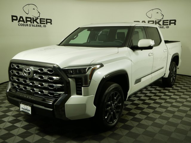 2026 Toyota Tundra Platinum's photo