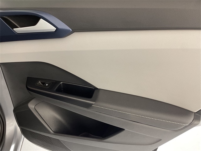 2024 Volkswagen Taos SE photo 38