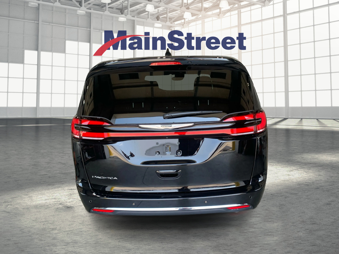 2025 Chrysler Pacifica photo 4