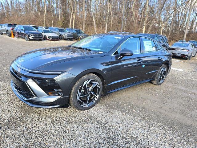 2026 Hyundai Sonata SEL's photo