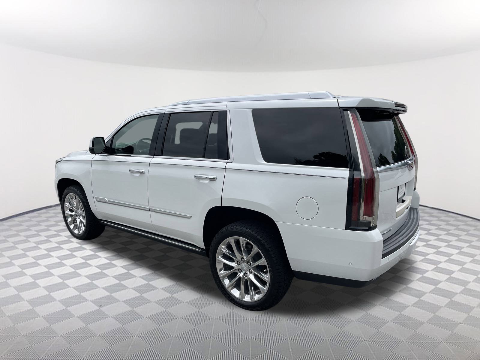 2019 Cadillac Escalade Premium Luxury photo 2