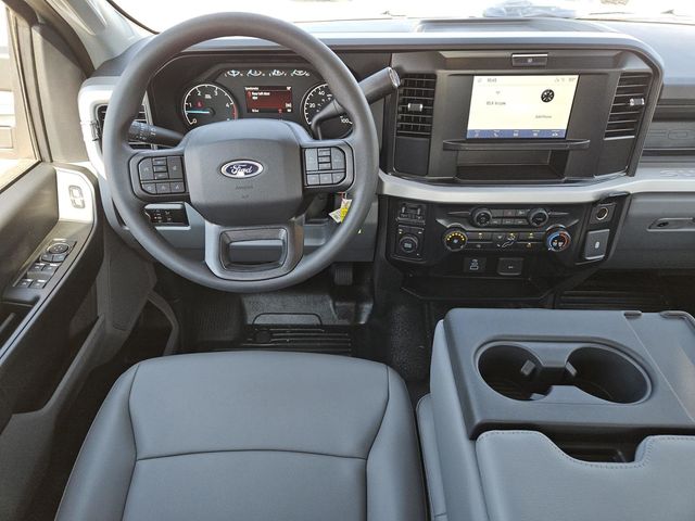 2026 Ford F-350 XL photo 3