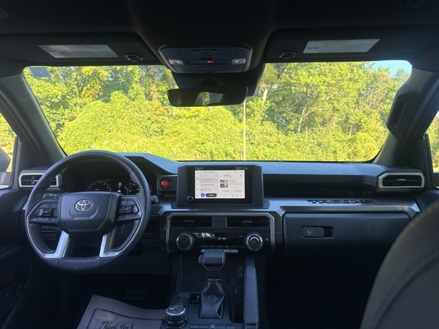 2024 Toyota Tacoma TRD Off-Road photo 12