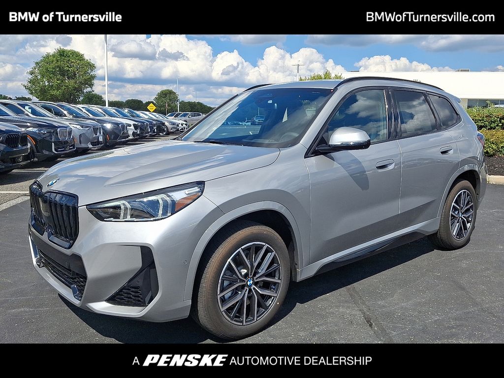 2026 BMW X1 28i's photo