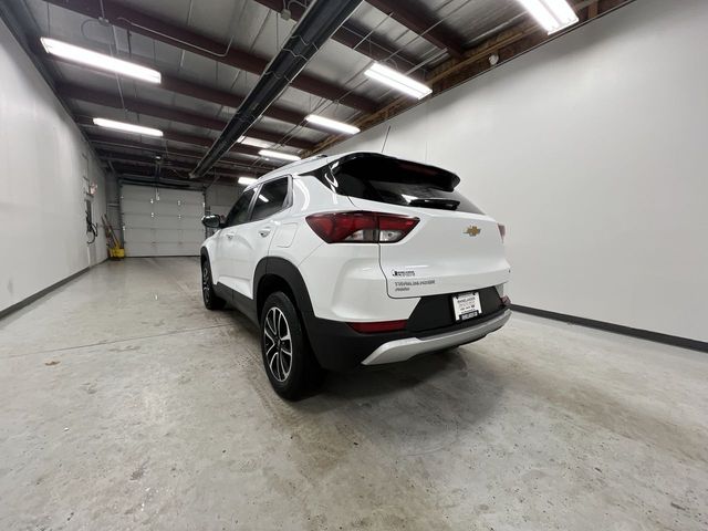 2025 Chevrolet Trailblazer LT photo 4