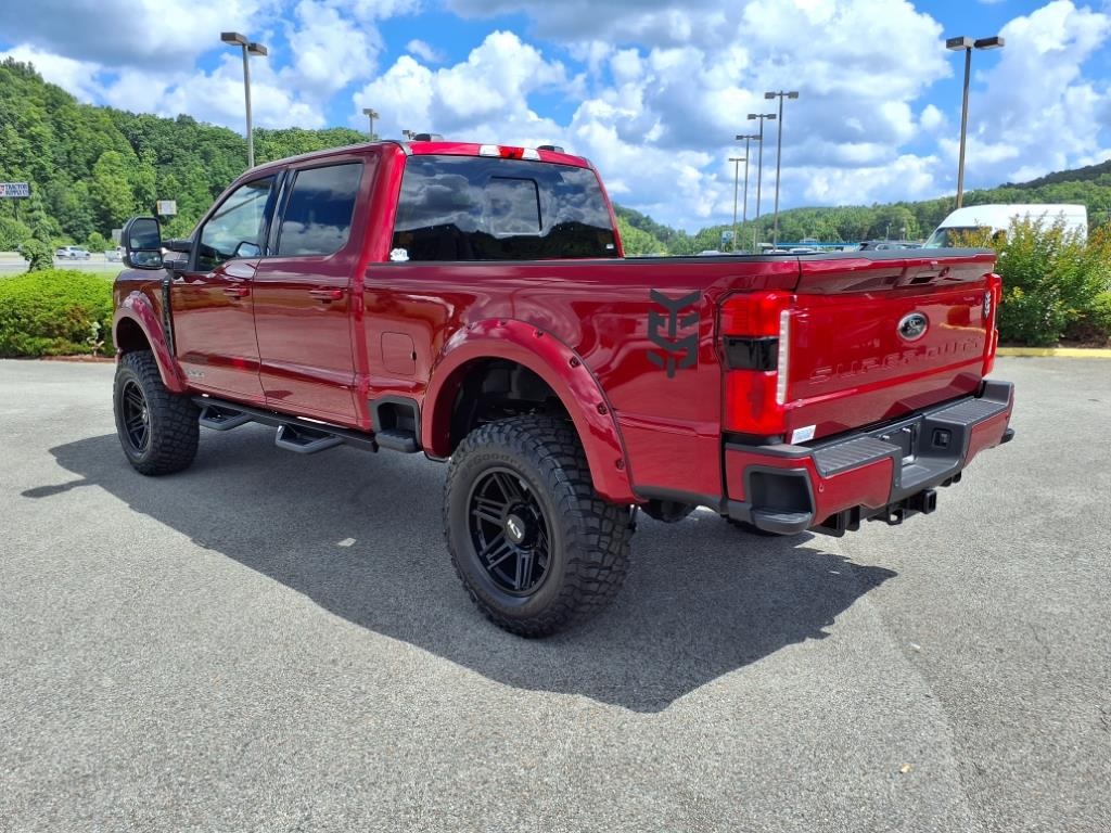 2025 Ford F-250 Lariat photo 3