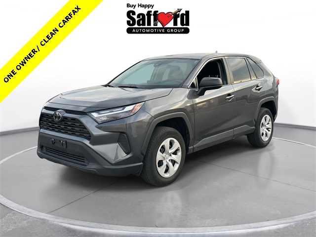 2024 Toyota RAV4 LE's photo