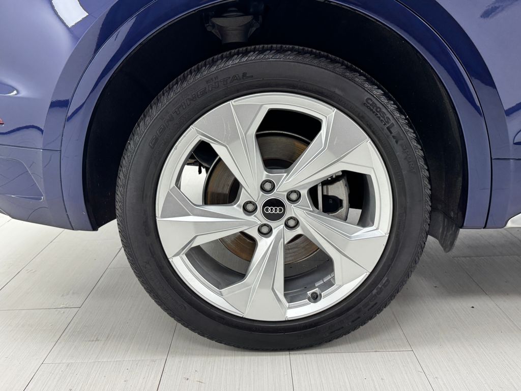 2021 Audi Q5 45 Premium Plus photo 39