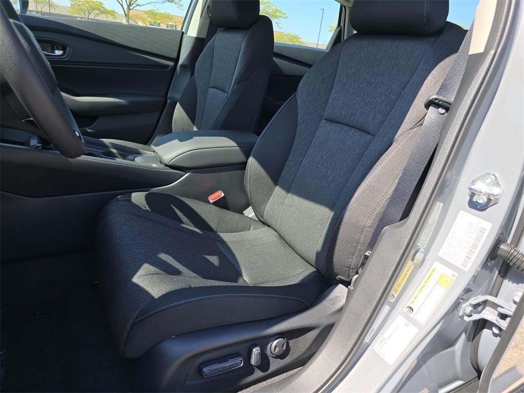2025 Honda Accord SE photo 17