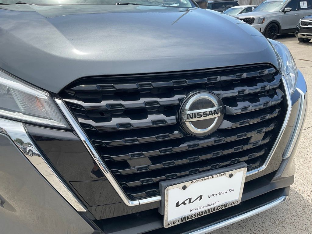 2021 Nissan Kicks S photo 11