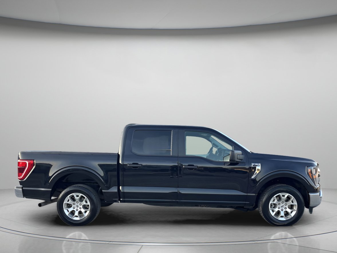 2023 Ford F-150 XLT photo 2