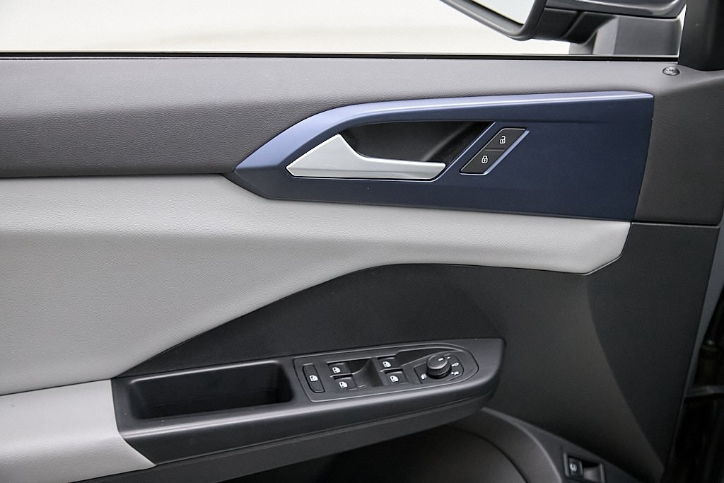 2022 VOLKSWAGEN TAOS - Image 11