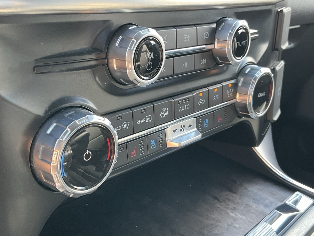 2023 Ford F-150 Lariat photo 4