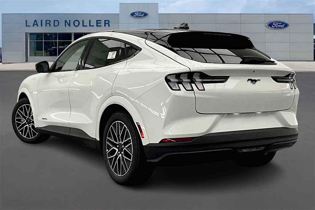 2025 Ford Mustang Mach-E Premium photo 2