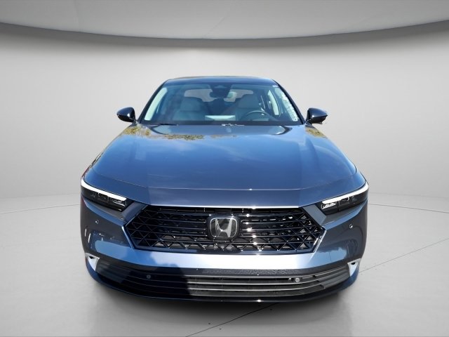 2025 Honda Accord Hybrid Touring photo 2