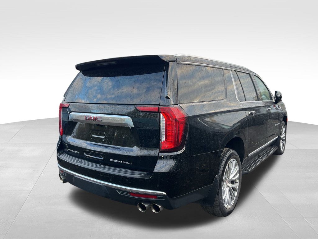 Used 2022 GMC Yukon XL Denali with VIN 1GKS2JKL5NR205871 for sale in Coon Rapids, Minnesota
