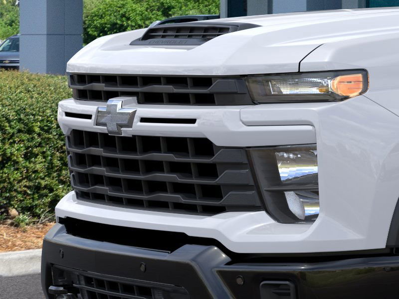 2026 Chevrolet Silverado 2500HD Custom photo 13