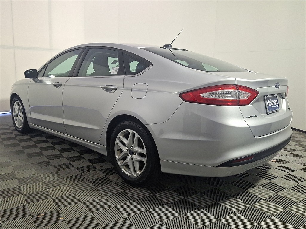 2015 Ford Fusion SE photo 8