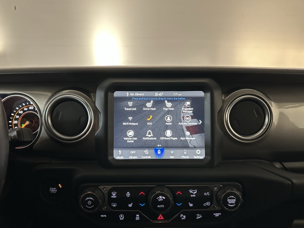 2018 Jeep Wrangler Unlimited Sahara photo 13