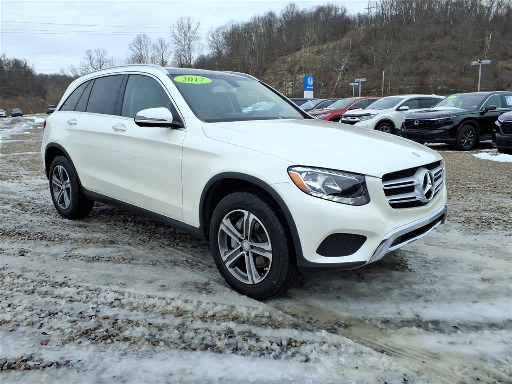 2017 Mercedes-Benz GLC GLC300's photo