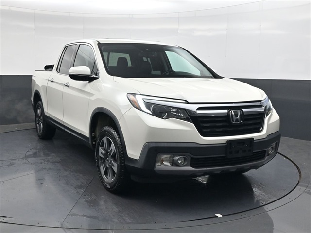 2019 Honda Ridgeline RTL-E photo 2