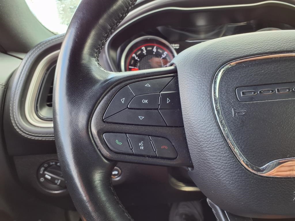 2022 Dodge Challenger SXT photo 18
