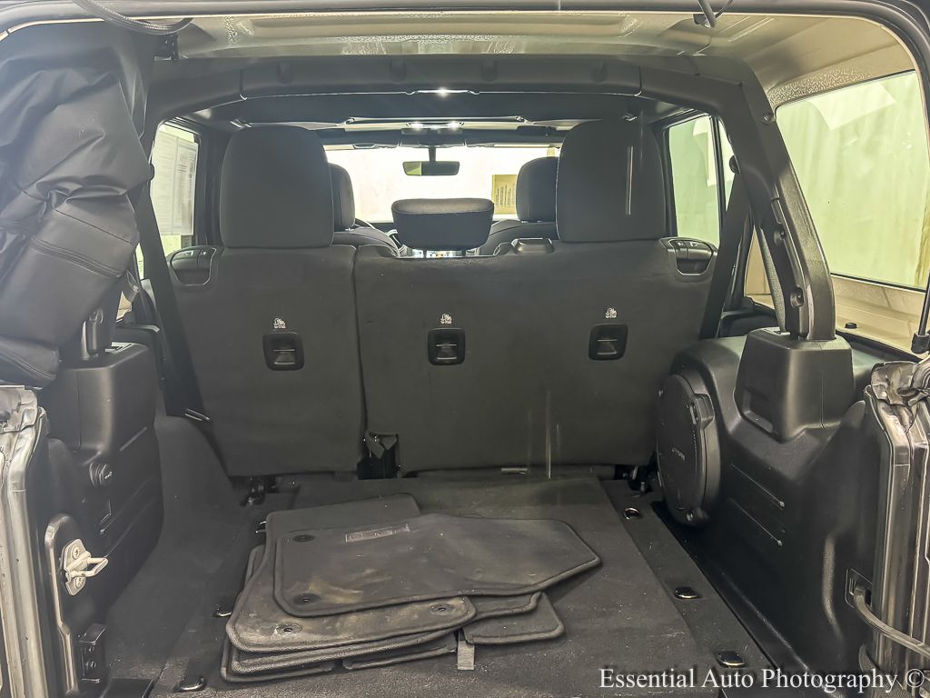 2022 JEEP WRANGLER - Image 23