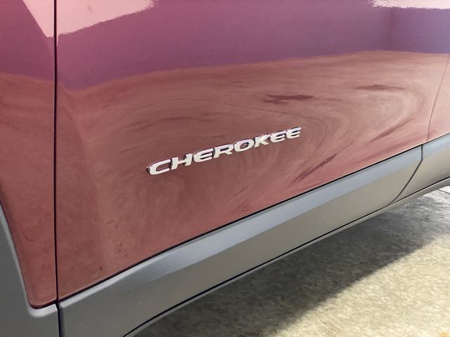 2021 Jeep Cherokee Latitude Lux photo 27