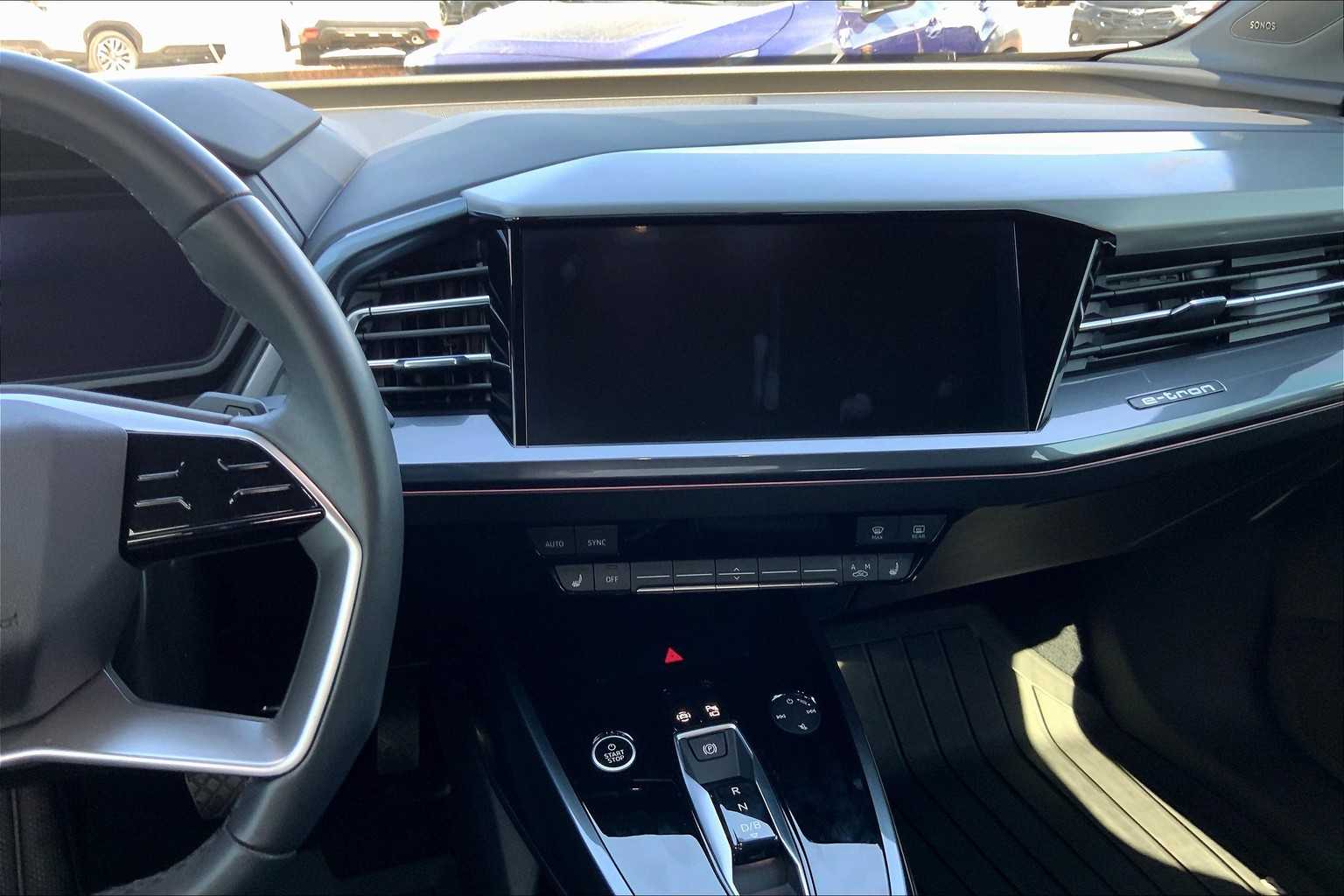 2024 Audi Q4 E-tron Sportback Premium Plus photo 6
