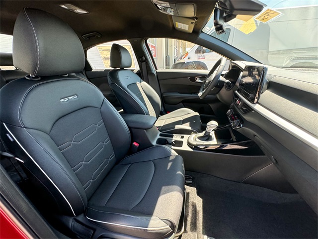 2024 Kia Forte GT-Line photo 18