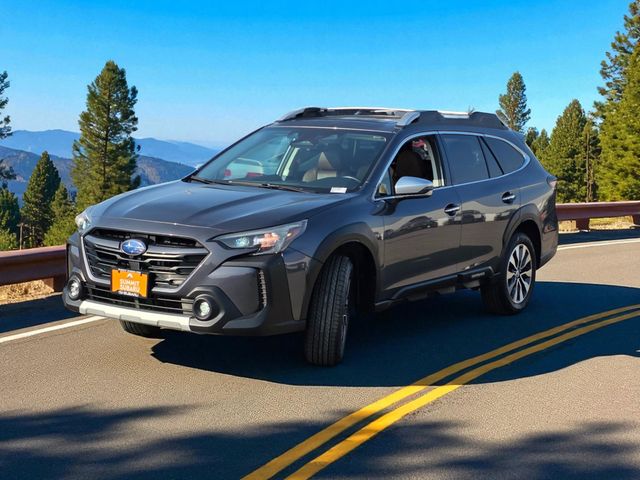 2023 Subaru Outback Touring XT photo 4