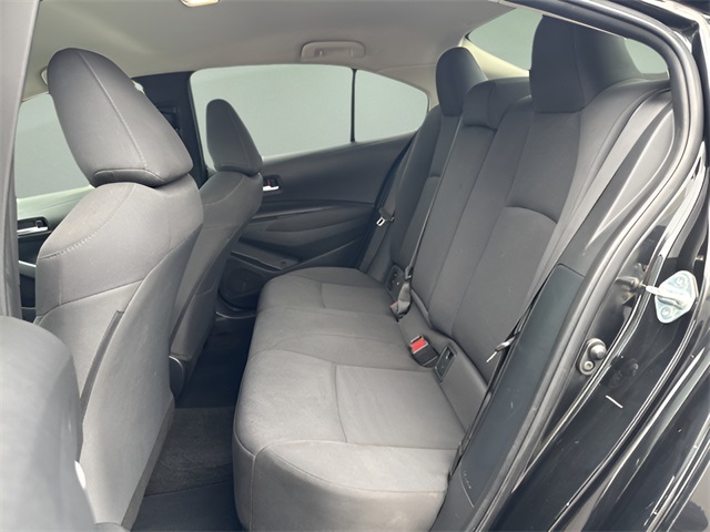 2021 Toyota Corolla LE photo 12